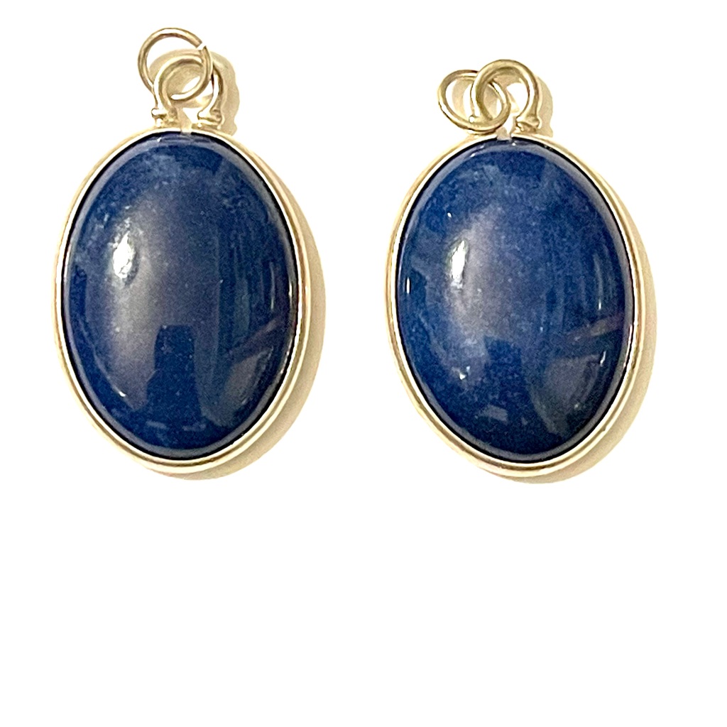 A Sterling Lapis Lazuli Pendant 35$